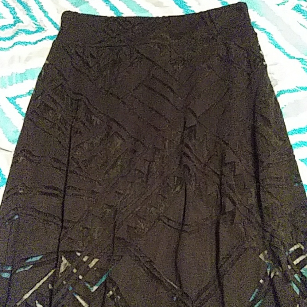 Skirt - Picture 2 of 3